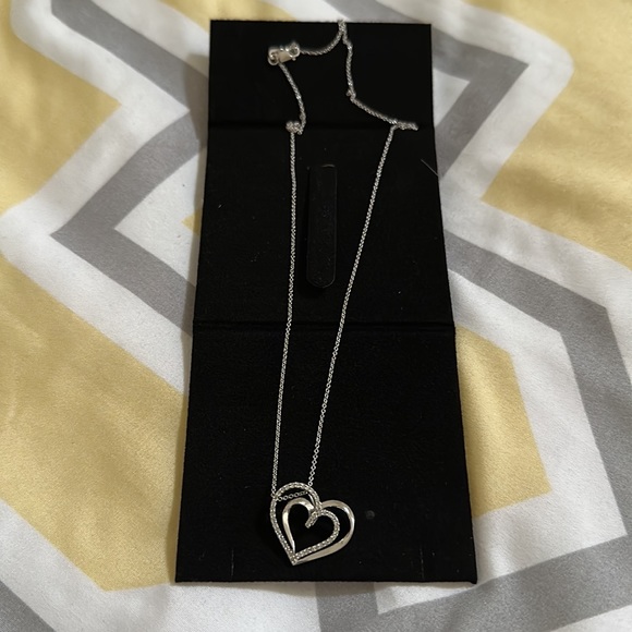 White gold necklace with double heart pendant, diamond pavé accent. - Picture 2 of 3